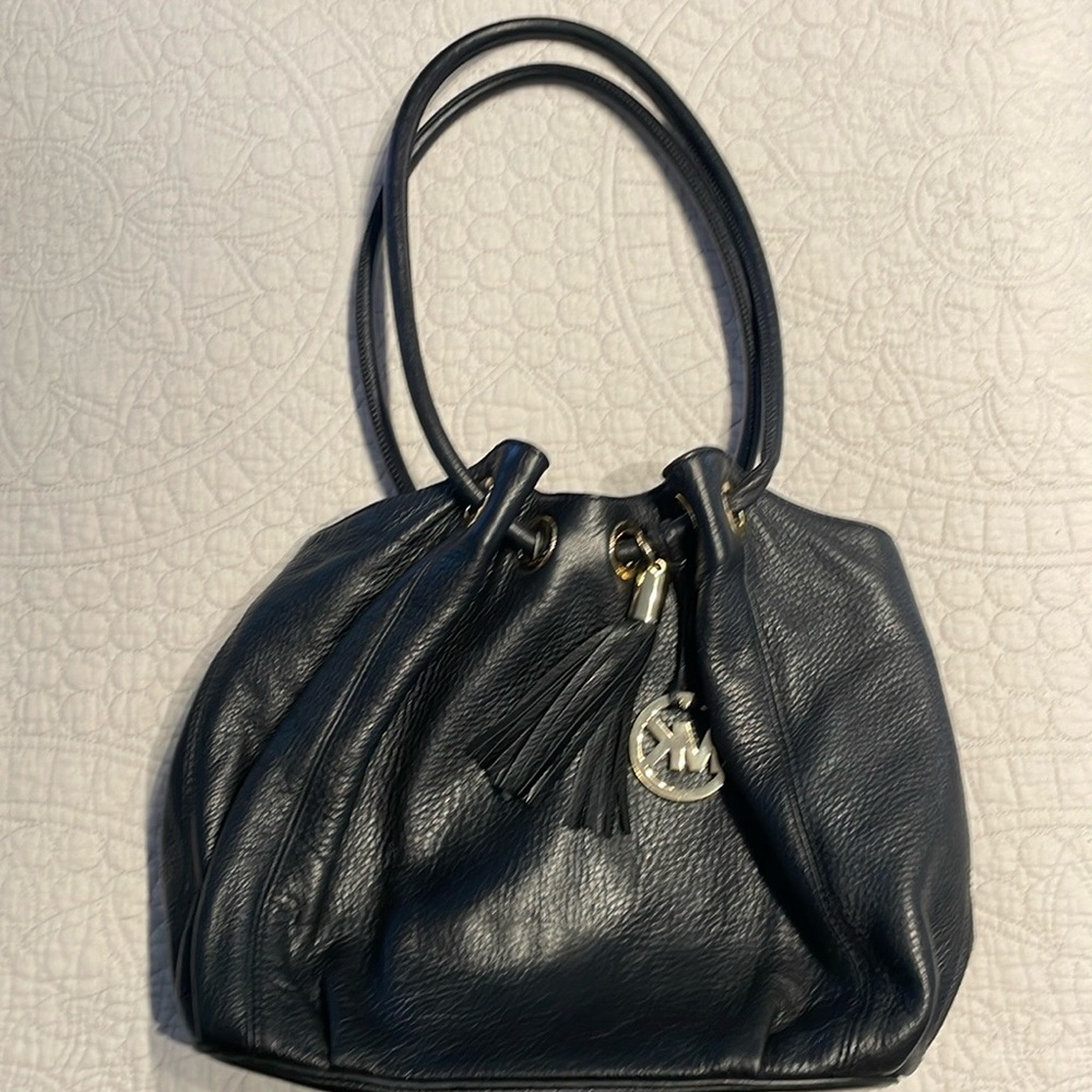 Michael Kors black leather round straps with golden accents